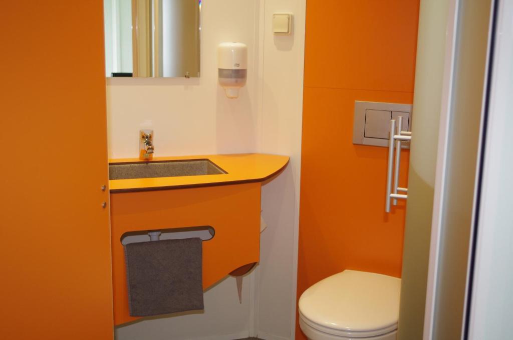 Kyriad Direct Saintes Zimmer foto